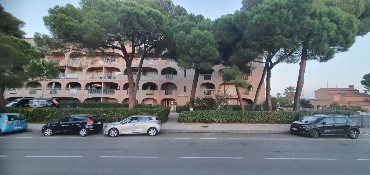 Hyeres Beach Apartamento *